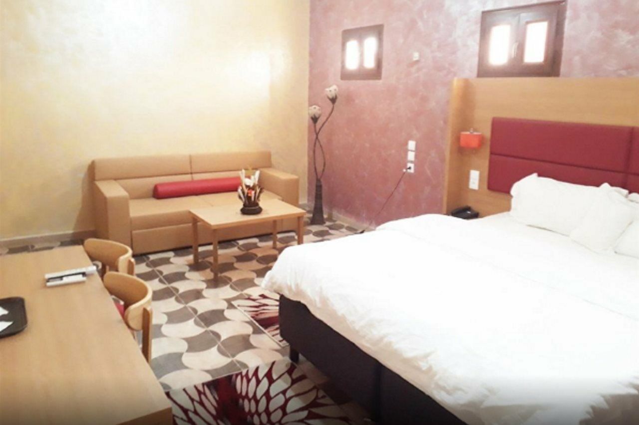 Takialt Hotel Adrar Ngoại thất bức ảnh